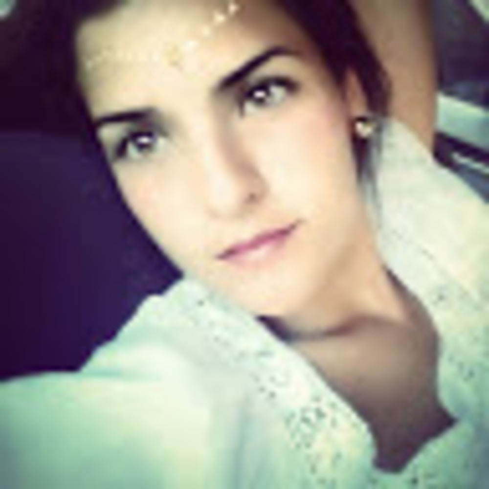 Meet your Posher, Ave